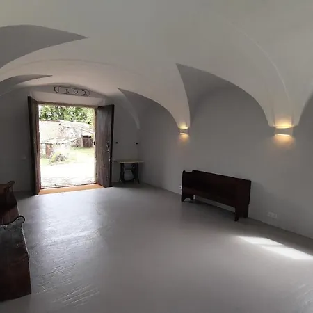 Mas Puig De Baix With Private Pool And Gardens オロト