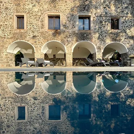 Mas Puig De Baix With Private Pool And Gardens * オロト