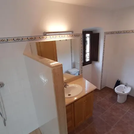 Mas Puig De Baix With Private Pool And Gardens Олот